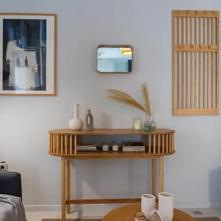 Bright & Stylish 2br In The Heart Of Lägenhet *