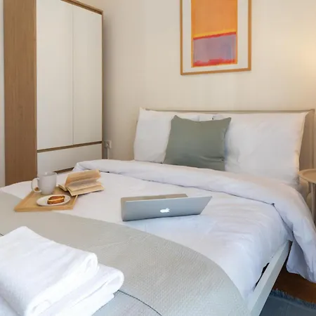 公寓 Bright & Stylish 2br In The Heart Of *