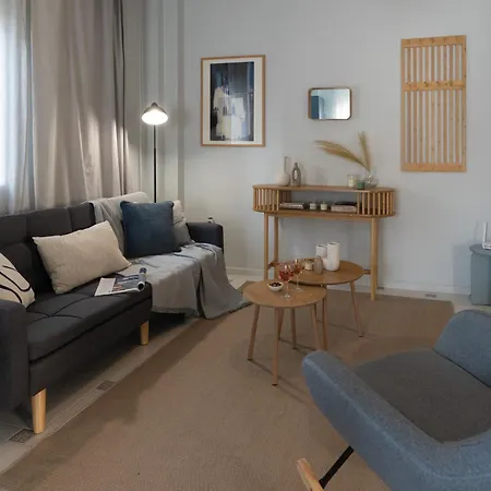 Bright & Stylish 2br In The Heart Of