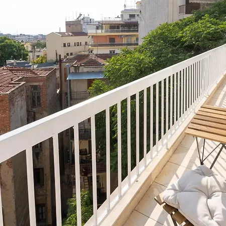 Bright & Stylish 2br In The Heart Of * 塞萨洛尼基