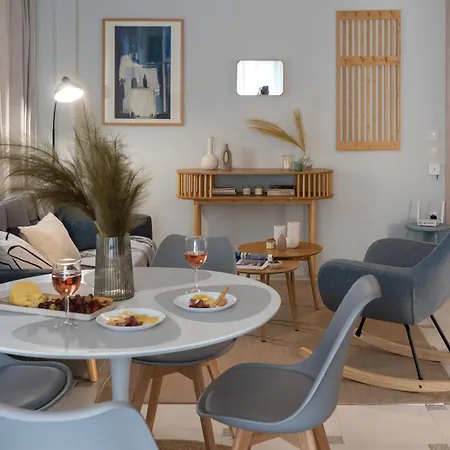 Bright & Stylish 2br In The Heart Of Thessaloníki